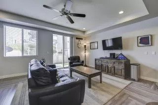 Photo #3: 6078509 Listing