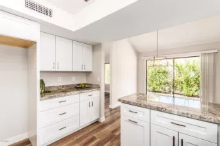 Photo #2: 6078533 Listing 