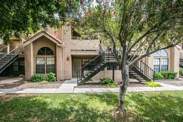 MLS: 6078536 Condo For Sale