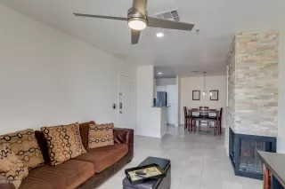 Photo #4: 6078556 Listing