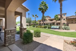 Photo #4: 6078570 Listing