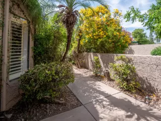 Photo #3: 6078867 Listing