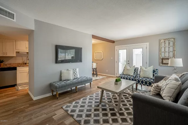 MLS: 6078875 Condo For Sale