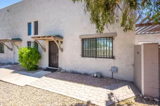 Photo #3: 6078875 Listing