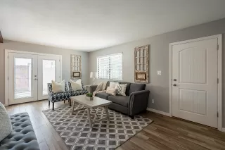 Photo #6: 6078875 Listing