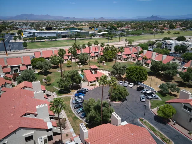 MLS: 6078927 Condo For Sale