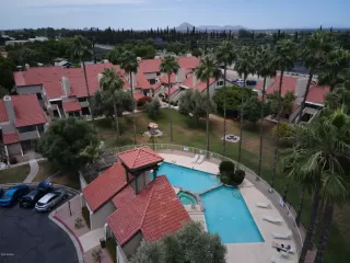 Photo #2: 6078927 Listing