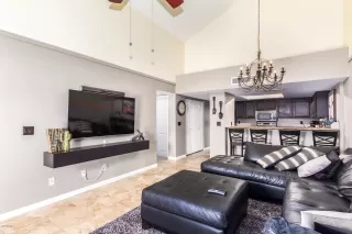 Photo #2: 6079117 Listing