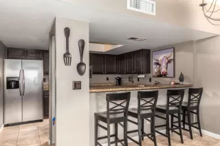 Photo #4: 6079117 Listing