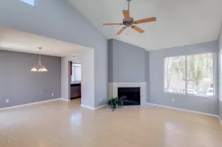 Photo #4: 6079357 Listing