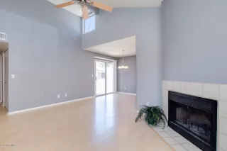 Photo #6: 6079357 Listing