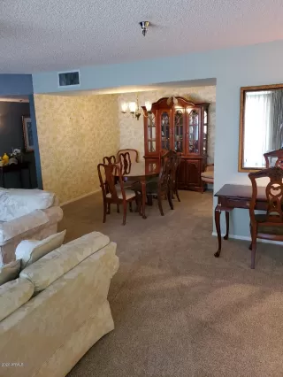 Photo #5: 6079367 Listing 