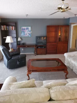 Photo #6: 6079367 Listing 