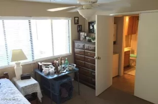 Photo #5: 6079404 Listing