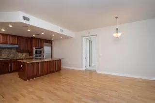 Photo #2: 6079663 Listing