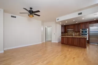 Photo #3: 6079663 Listing