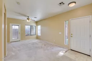 Photo #6: 6079905 Listing