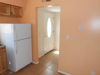 Photo #4: 6080294 Listing