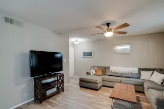 Photo #2: 6080385 Listing