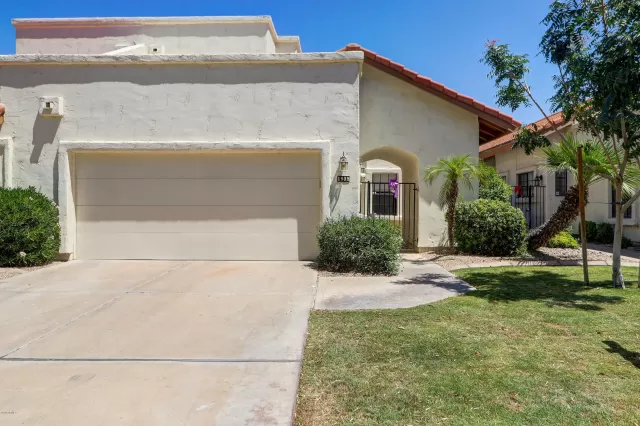 MLS: 6080565 Condo For Sale