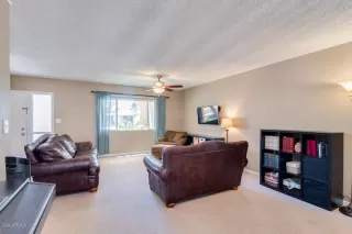 Photo #6: 6080840 Listing