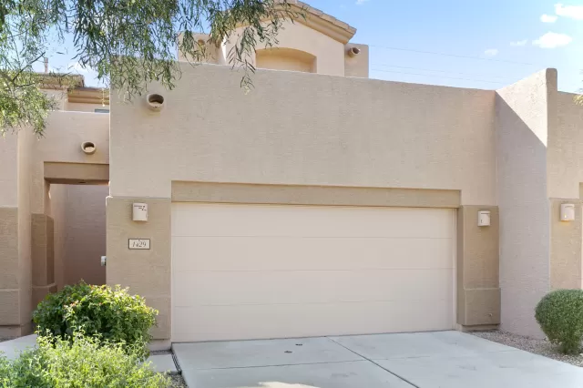 MLS: 6080866 Condo For Sale