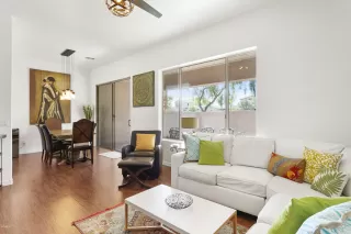 Photo #5: 6080866 Listing 