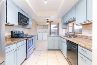 Photo #1: 6080898 Listing 