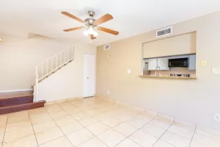 Photo #5: 6080898 Listing 