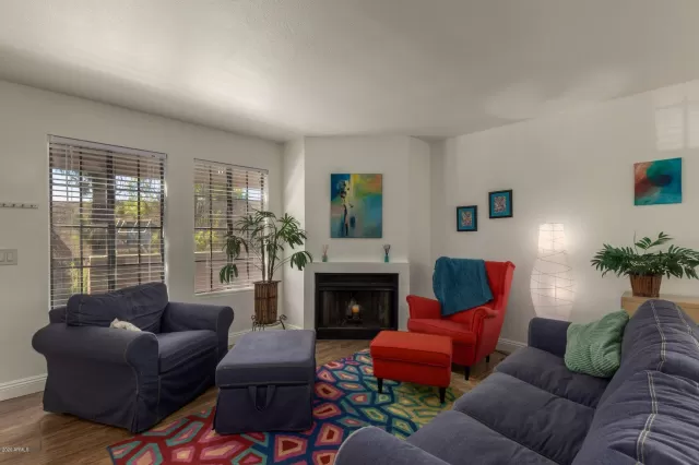 MLS: 6081000 Condo For Sale