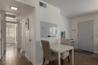 Photo #5: 6081000 Listing