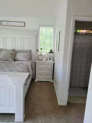 Photo #5: 6081028 Listing