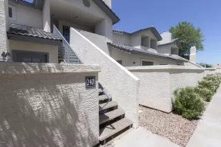 Photo #2: 6081111 Listing