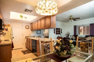 Photo #3: 6081128 Listing