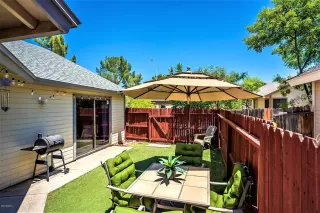 Photo #4: 6081215 Listing