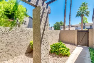 Photo #4: 6081417 Listing