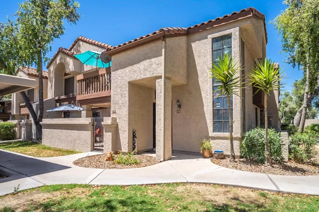 MLS: 6081465 Condo For Sale