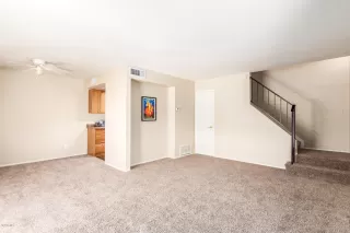 Photo #4: 6081922 Listing