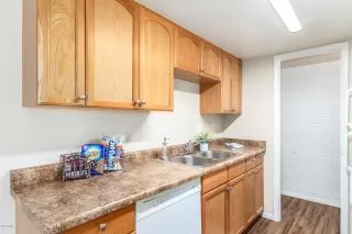 Photo #6: 6081922 Listing