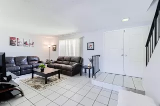 Photo #4: 6081956 Listing