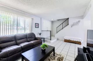 Photo #6: 6081956 Listing