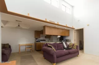 Photo #4: 6082022 Listing