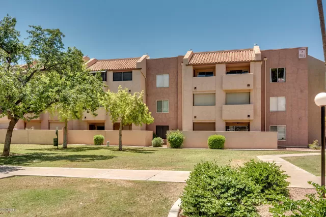 MLS: 6082282 Condo For Sale