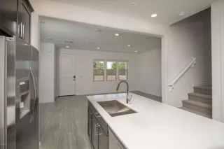 Photo #4: 6082344 Listing 