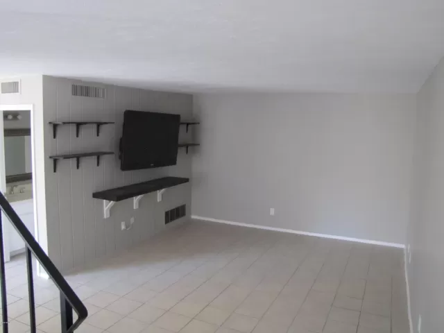MLS: 6082378 Condo For Sale