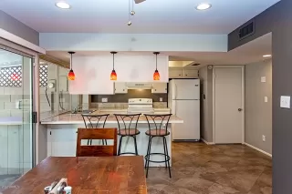 Photo #5: 6082398 Listing 