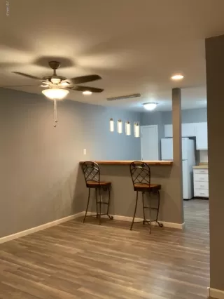 Photo #4: 6082418 Listing