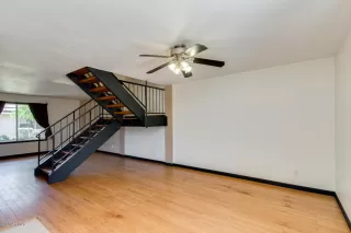 Photo #6: 6082510 Listing