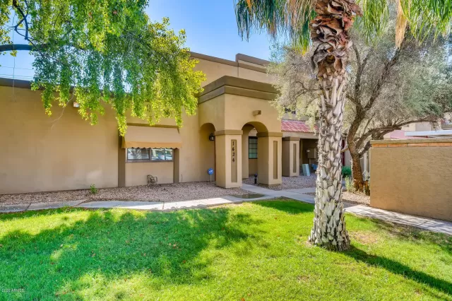 MLS: 6082512 Condo For Sale