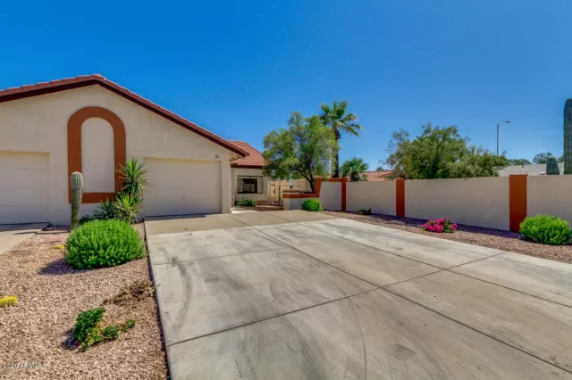 MLS: 6082589 Condo For Sale